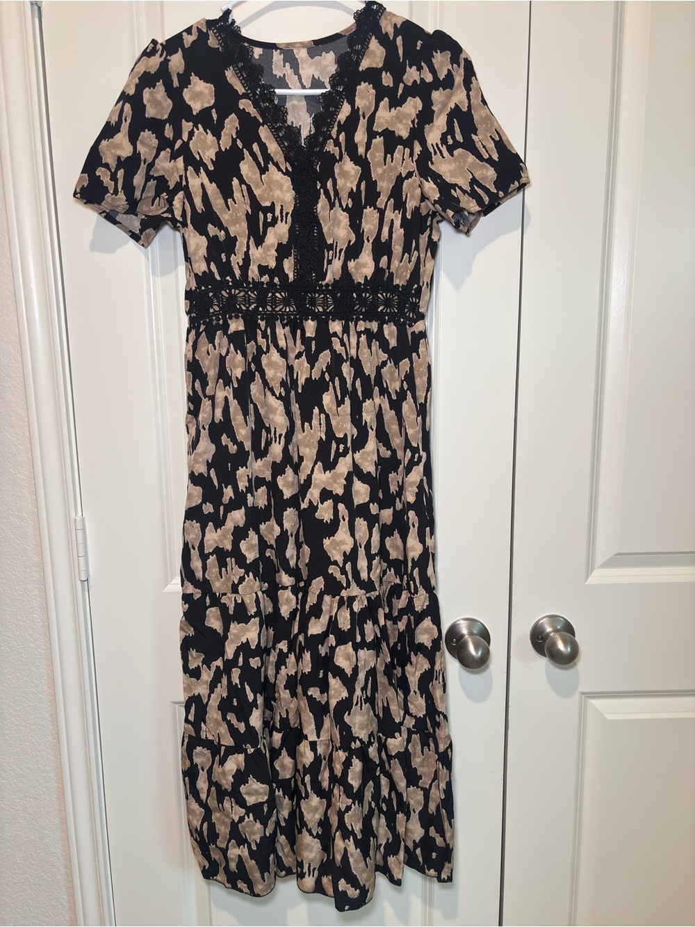 SHEIN Black and Beige Printed Maxi Dress with Crochet Waist